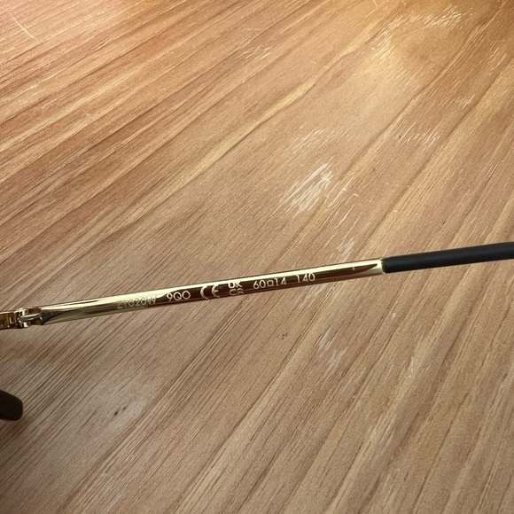 Louis Vuitton Clockwise Sunglasses - Picture 5 of 8